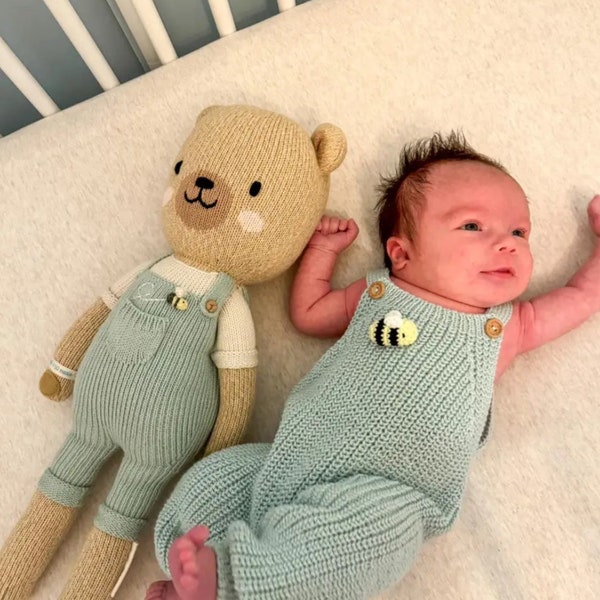 Cuddle and Kind Honey Bear Matching Outfit, Ribbed Overalls with Crochet Bee Detail, Knit Newborn Baby Outfit, Knit Baby Honey Bee Jumpsuit