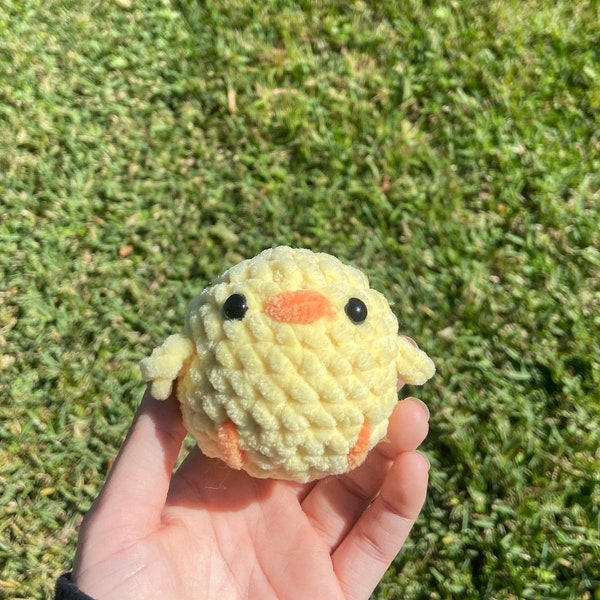 Crochet duck plushie / mini chick/ keychain