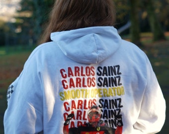 Produits dérivés du pull à capuche inspiré de la F1, sport automobile, vêtements pour adultes, Carlos Sainz, Smooth Operator, 55 ans, cadeau de fan de F1, course automobile, Ferrari, fabriqué au Royaume-Uni