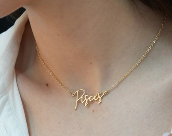 Collar personalizado con colgante chapado en oro del signo zodiacal Piscis.