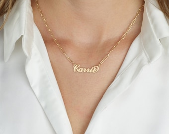 Paper Clip Carrie Name Necklace, Paperclip Carrie Name Jewelry, Carrie Font Necklace, Carrie Nameplate, Link Chain Carrie Name Pendant