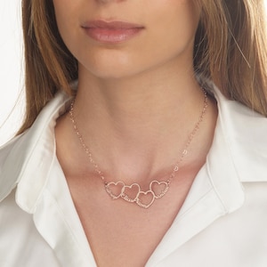 Ketting met vier namen, hart naamketting zilver, ketting met meerdere namen, naamketting met kindernaam, ketting met 4 namen, ketting met 4 namen