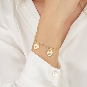 Japanese Heart Name Bracelet, Japanese Engraved Heart Charms, Custom Japanese Bracelet, Japanese Font Name Bracelet, Japanese Names Bracelet
