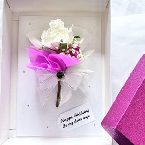 Carte d'anniversaire personnalisée de luxe faite main, carte d'anniversaire faite main de fleurs séchées, carte d'anniversaire, carte de bouquet, carte de fleurs 3D C715