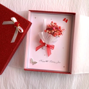 Carte d'anniversaire personnalisée de luxe faite main, carte de fleurs séchées 3D, carte d'anniversaire bouquet de fleurs C042
