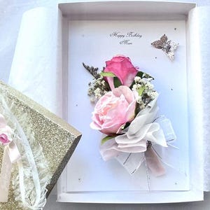 Handgefertigte Luxus-Personalisierte Geburtstagskarte, Handgefertigtes 3D-Trockenblumen-Auto, Geburtstagsgeschenk für Frau, Mutter, Freundin, Schwester, Tochter C620