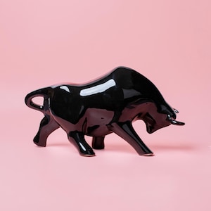 Ceramic Bull Sculpture - colorfull - Bull Lover&#39;s Gift - Rustic Bull Sculpture - Decorative Bull Statue / Gloss black