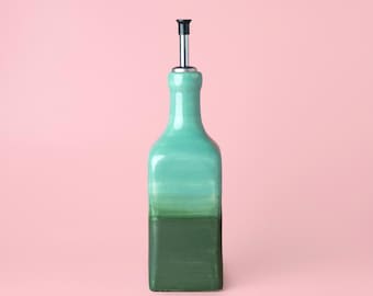 Handgefertigte Ölflasche aus Keramik: Vintage-Design, hergestellt in Spanien, 475 ml – Jade Design