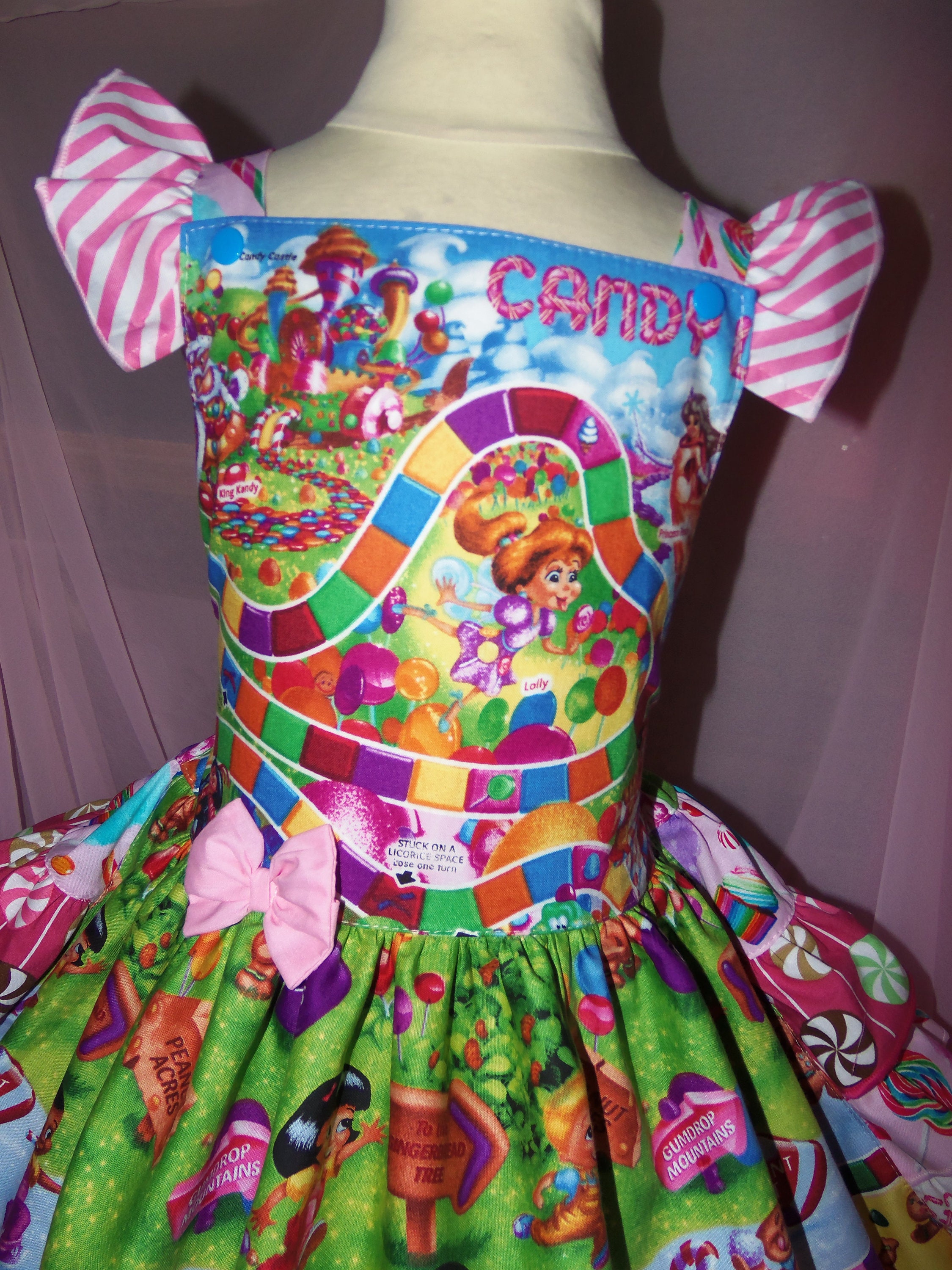 Candyland vintage fabric  Dress Size 4t ruffles