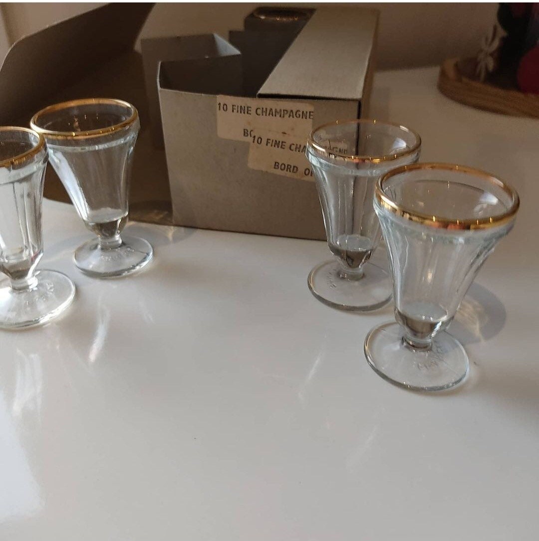 Verre à Liqueur Vintage Collection Champagne Bord Doré France