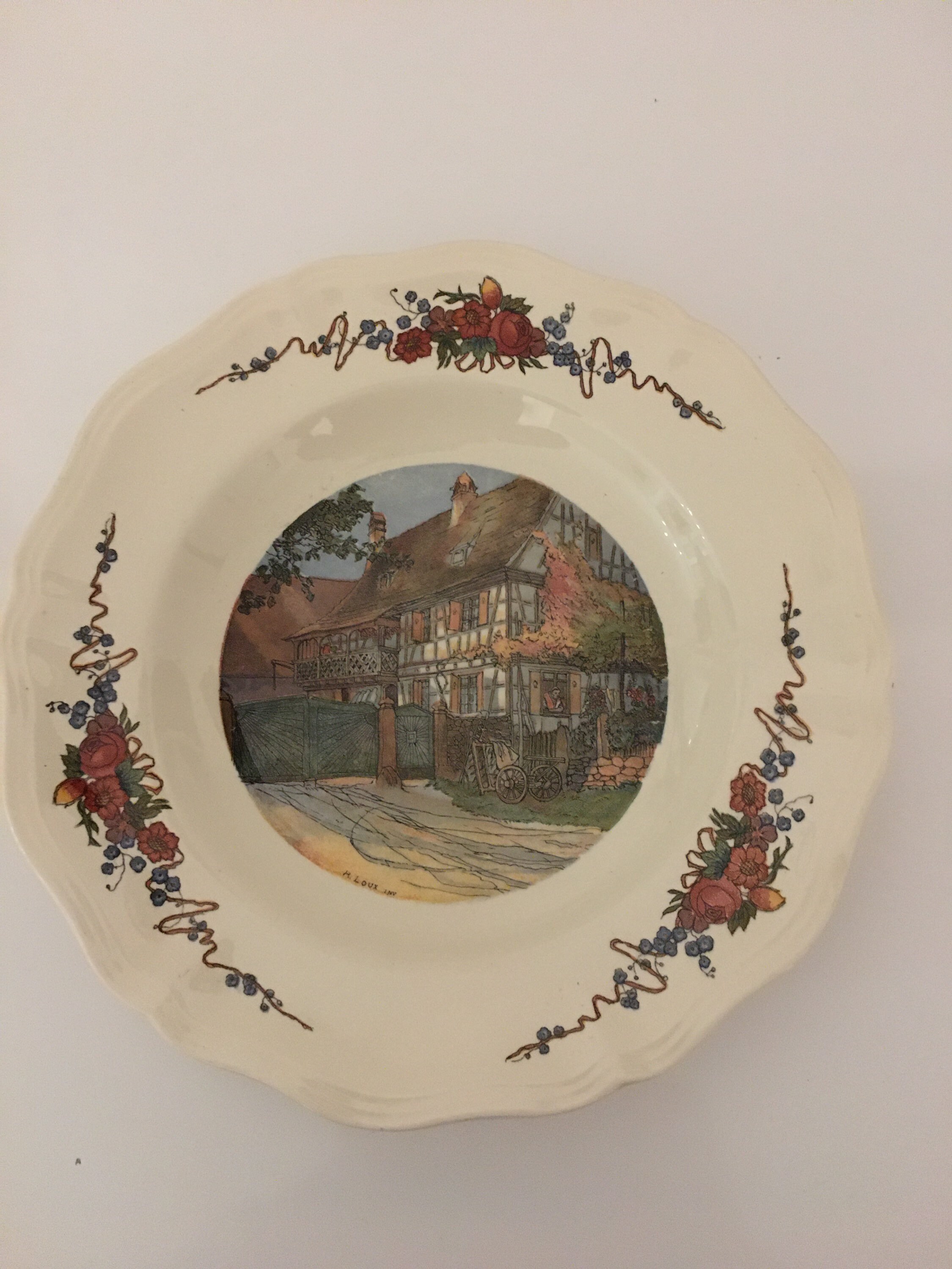 Ancienne Assiette en Porcelaine Faïence de Sarreguemines Obernai H.loux 25 cm France