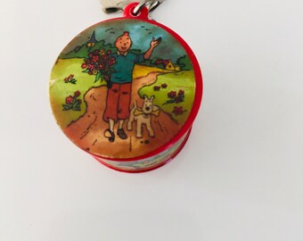 Ancien porte clés Tintin Brochet Confiseur vintage 1965