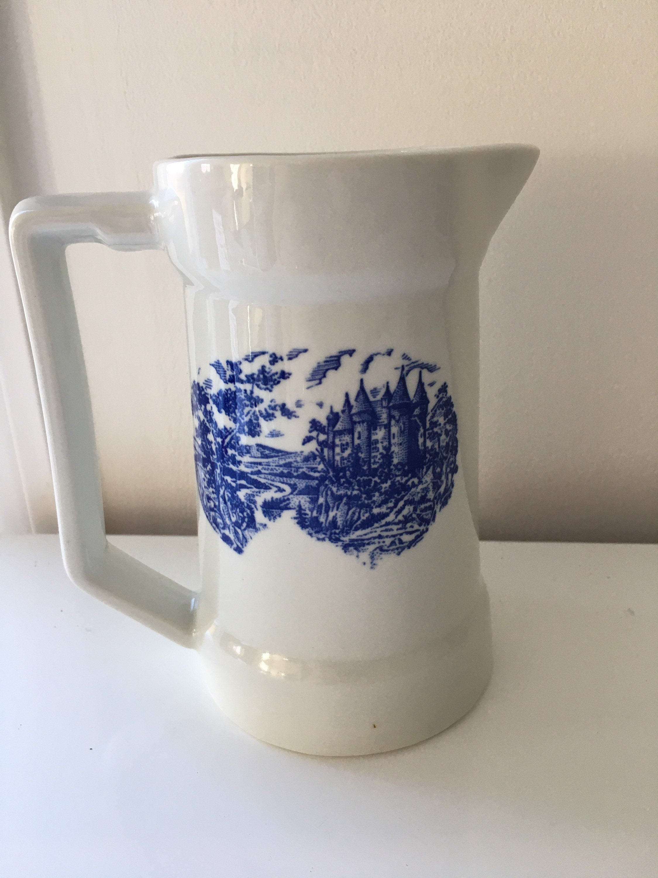 Ancien Pichet Broc en Porcelaine de France Pyroblan Vintage