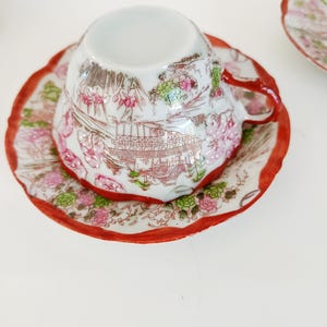 Set of 4 vintage Japanese porcelain cups