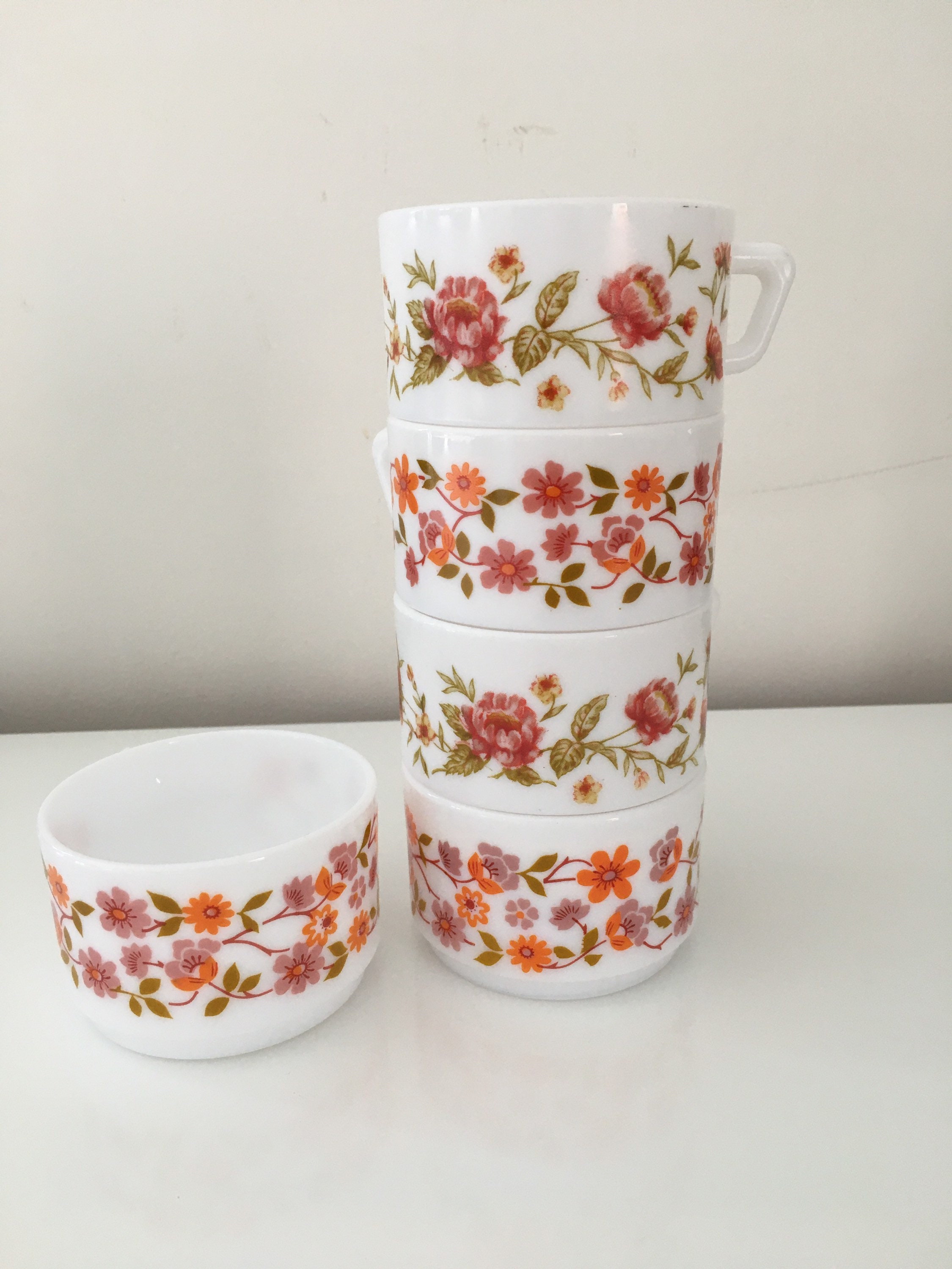 Anciennes Tasses à Café Arcopal Fleur Année 60 France Vintage