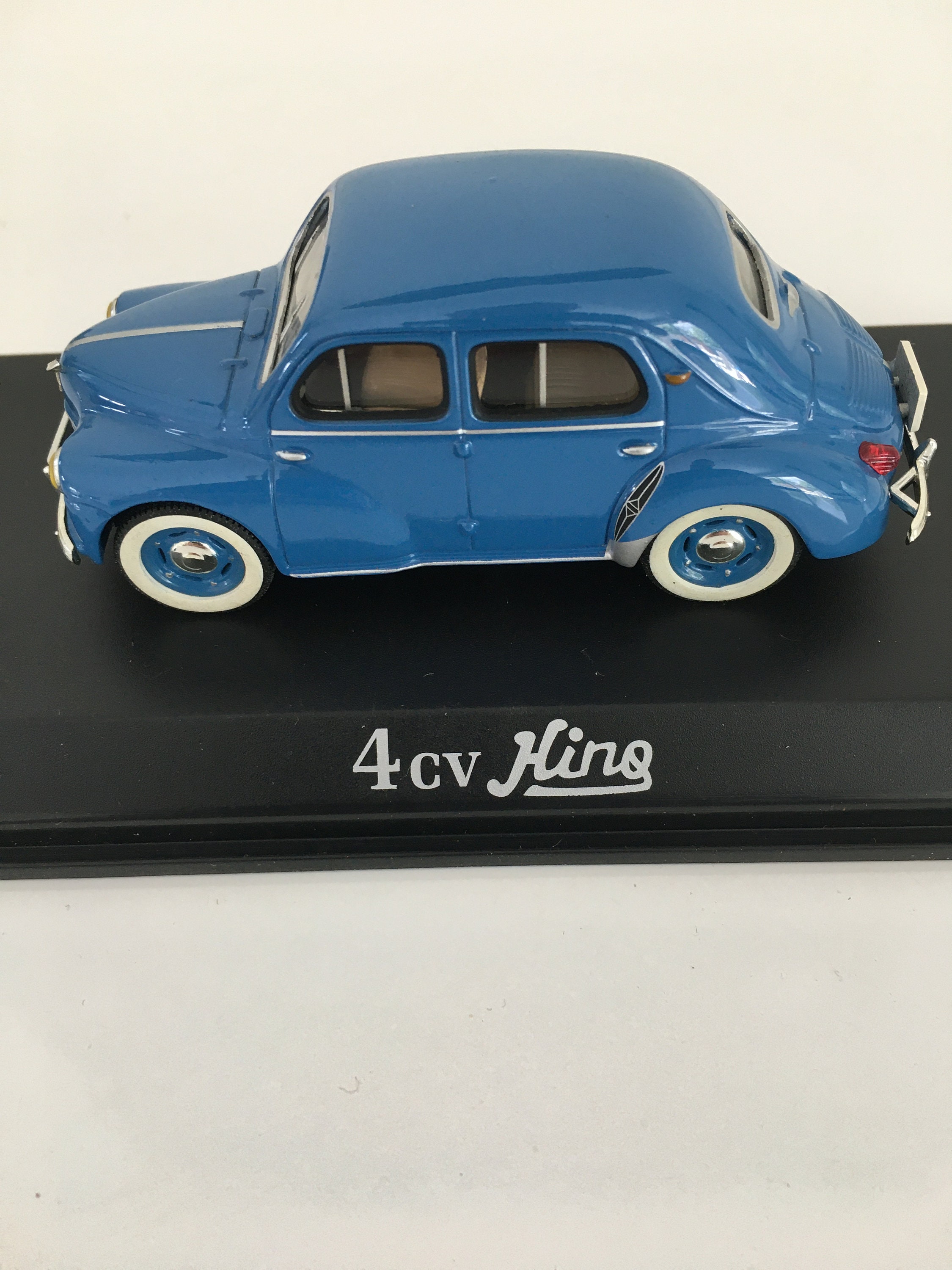 Miniature Renault 4CV Norev échelle 1/43 - Boîte Orange - Occasion