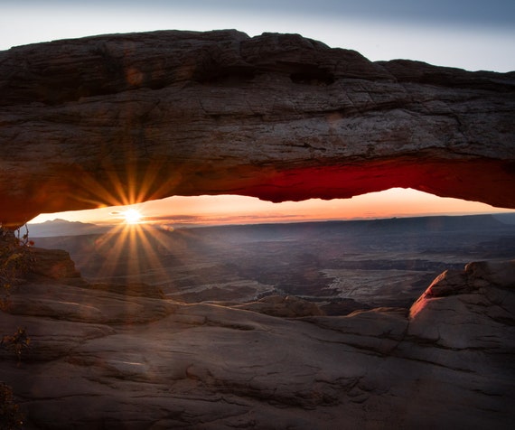Sunrise at Mesa Arch