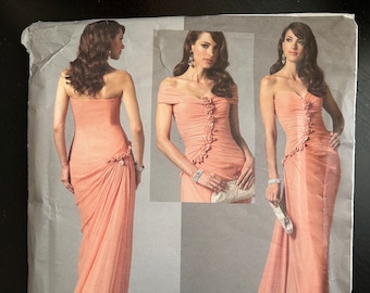 Vogue 2890 Designer Bellville Sassoon Misses' Gown Prom Dress 8-10-12, Uncut