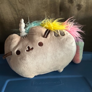 GUND Pusheen Pusheenicorn Plush Stuffed Animal Vintage Unicorn Cat Rainbow