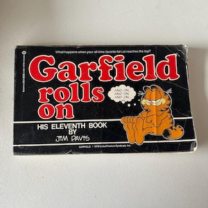 Vintage Garfield Rolls On by Jim Davis Comic Book Paperback (1985)