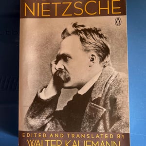 Vintage (1954) El Nietzsche portátil Editado y traducido por Walter Kaufmann Libro de bolsillo