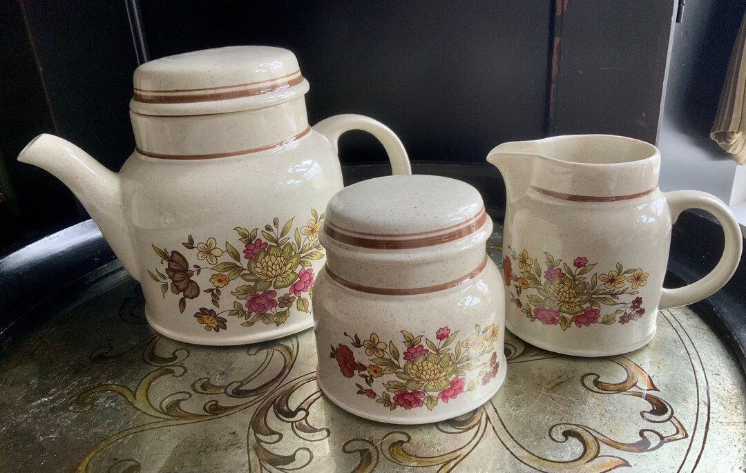 Lovely Floral Royal Doulton Gaiety Lambeth Stoneware Tea Set Includes