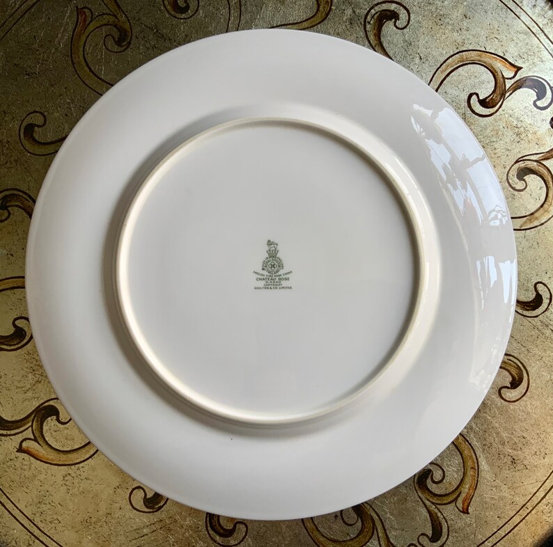 Regal Royal Doulton 30 Piece Chateau Rose H4940 Bone China Dinnerware