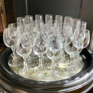 Amazing 24 Piece Towle Austria Crystal Barware Set ~ Includes 6 Wine Glasses ~ 8 Flutes ~ 10 Water Goblets
