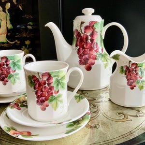 Lovely 9Pc Royal Doulton Vintage Grape Fine China Tea Coffee Set ~ TC1193 ~ 1994 Royal Doulton Fine China ~ Dishwasher & Microwave Safe