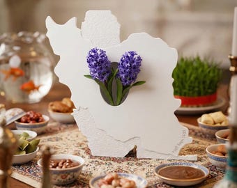 Modern Iran Map Vase | Minimalist Ceramic Haft-Sin Centerpiece, Persian New Year Gift