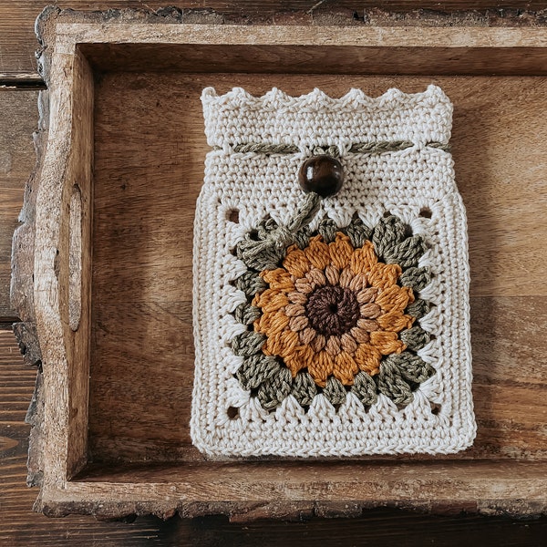 Sunflower Satchel Crochet Pattern - Drawstring Satchel Crochet Pattern - Flower Bag Crochet Pattern - Drawstring Pouch - Small Crochet Bag