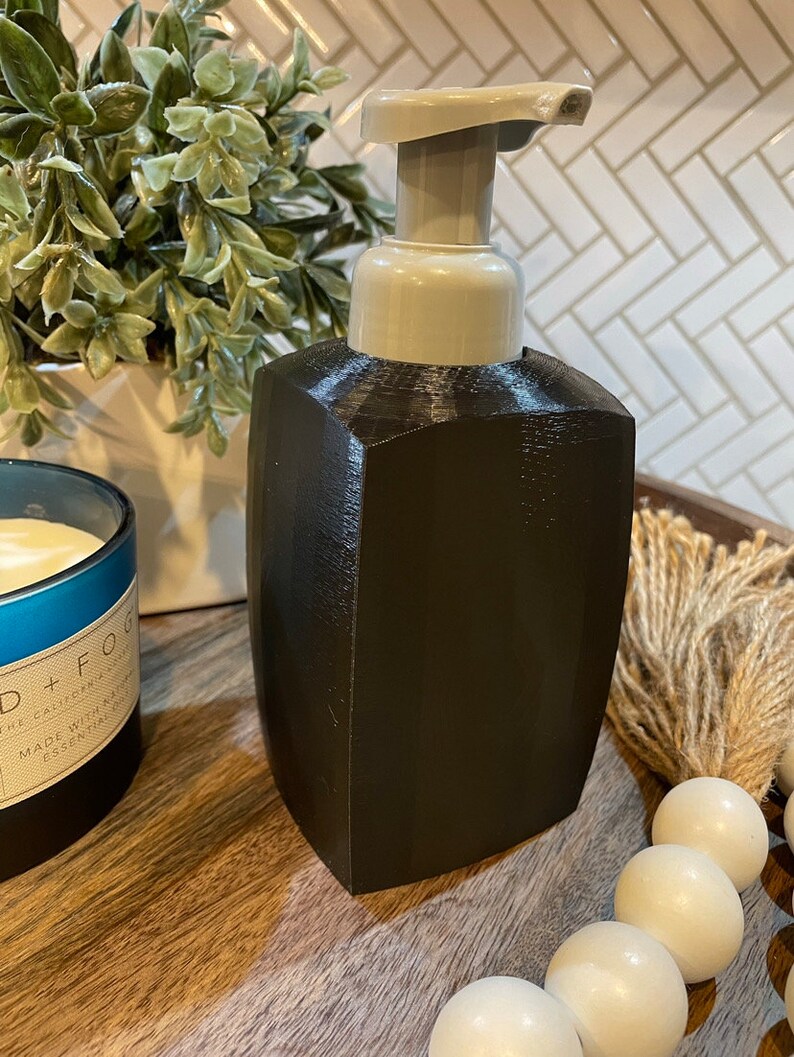 3D Printed Large Rounded Soap Dispenser Sleeve for Bath and Body Works