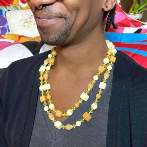 Vintage Resin Bead Statement Necklace: Citrus Cream Retro Elegance