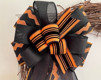 Black Halloween Bow for Wreath, Halloween Lantern Bow, Orange Striped Halloween Decoration, Trick or Treat Sign Embellishment, Ric Rac Bow