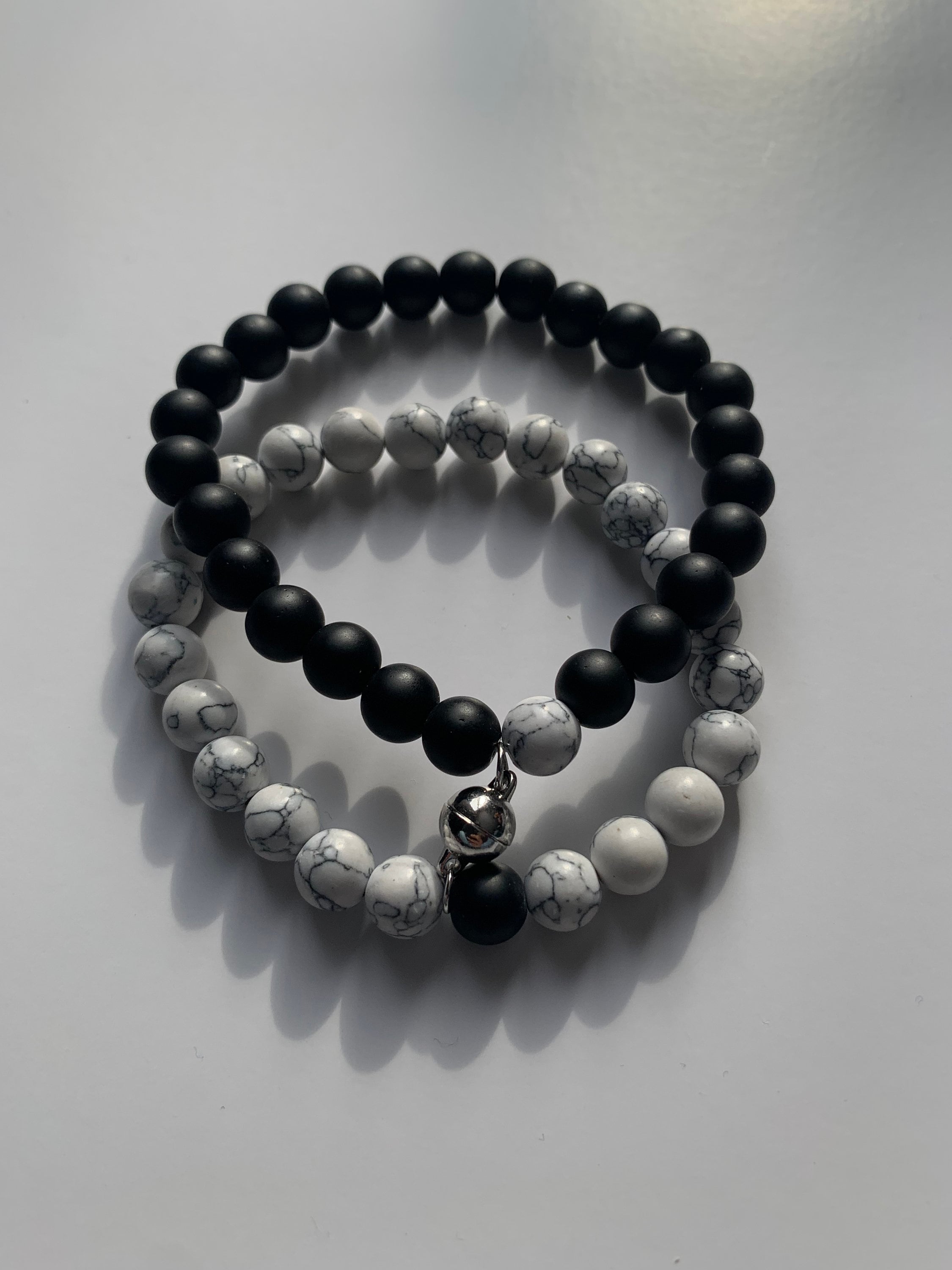 Black and White Marble with White Cat Eye Beaded Bracelet