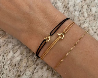 Bracciale a corda da donna con clip in oro 14k, braccialetto dei desideri minimalista, braccialetto dell'amicizia delicato, regalo di anniversario, braccialetto impilabile