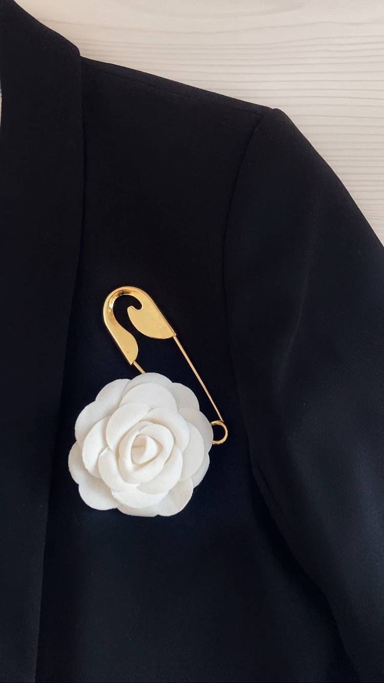 Large Safety Pin Safety Pin Brooch Safety Pin Button Etsy