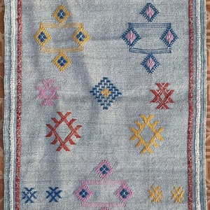 Moroccan Cactus silk Rug, Authentic rug, Genuine silk rug, Handmade rug, Area rug, Berber carpet, , custom rug