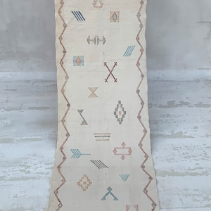 Moroccan Cactus silk runner Rug, Authentic rug, Genuine silk rug, Handmade rug, Area rug, Berber carpet, , custom rug, sabra rug
