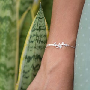 Esther&#39;s Courage Bracelet - Watched Over | Sterling Silver Christian Jewelry | Faith-Inspired Design | Symbolizing God&#39;s Watchfulness