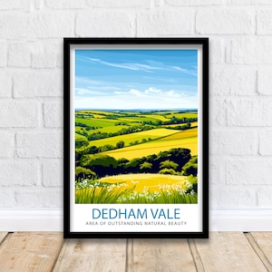 Puede incluir: Un póster enmarcado con una ilustración colorida de un paisaje verde y amarillo ondulado con un cielo azul y nubes blancas. El texto en el póster dice "Dedham Vale Area of Outstanding Natural Beauty."