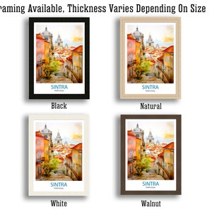Puede incluir: Cuatro opciones de marco diferentes para una pintura de acuarela de una escena callejera en Sintra, Portugal. Los marcos son negro, madera natural, blanco y nogal. La pintura representa una calle estrecha con edificios coloridos y una iglesia en el fondo.
