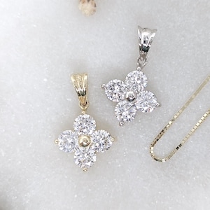 10k Clover Pendant Necklace, Solid Gold Dainty Real Gold Four Leaf Clover Charm, CZ Diamond Clover, Small 10k Gold Flower, Everyday Necklace