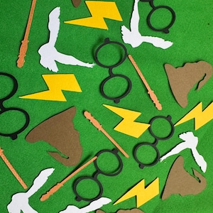 Wizard Party Confetti: Magic Wand, Glasses, Sorting Hat - 100 Pieces