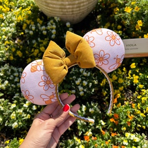 Flower & Bee Mouse Ears, Spring Mouse Ears, Floral Mouse Ears, Spring Inspired Mouse Ears, Honey Mouse Ears, Poo Ears