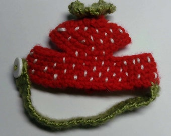 crochet cat hat : strawberry/tomato