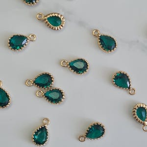 Teardrop Emerald Green Pendant Charms – 14ct Gold Plated over Brass, 2pcs, 8×11mm Faceted Glass Drops for Jewellery Making – FG15EGD