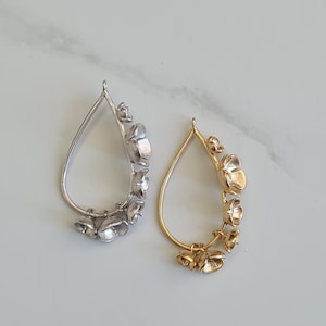Floral Bell Drop Frame – Real 14K Gold & Rhodium Plated over Brass, 2pcs, 22×38mm Dangling Bellflower Charms in Teardrop Frame – MB245