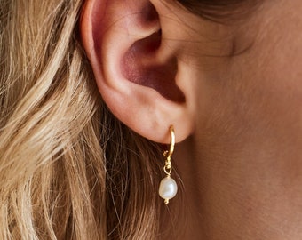 Dainty Freshwater Pearl Earrings, Pearl Hoop Earrings, Gold Huggie Earrings, Pearl Drop Earrings, Bridesmaid Gift, Christmas Gift for Her