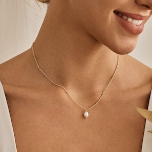 Dainty Pearl Necklace with Satellite Chain, Gold Pearl Necklace, Mother of Pearl Necklace, Minimalist Pearl Drop Necklace, Bridesmaid Gift